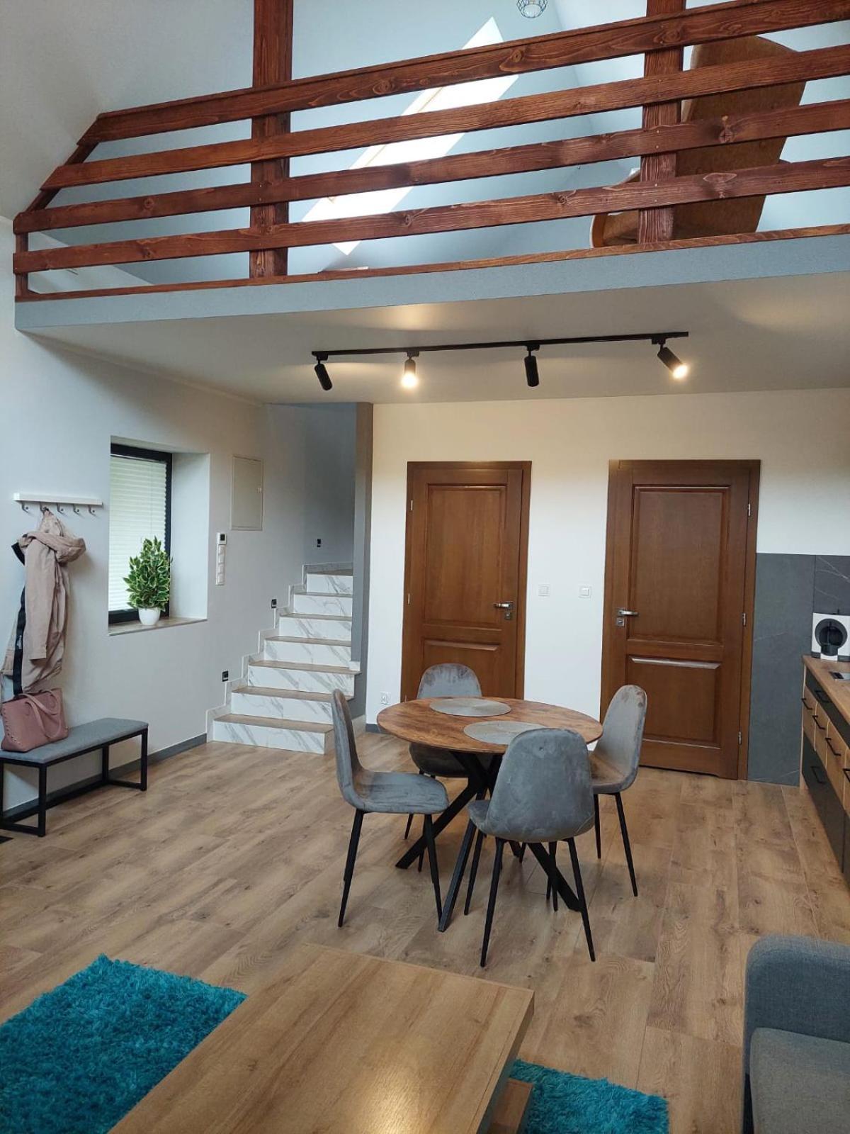 Przy Drodze Holiday home Chyszowki